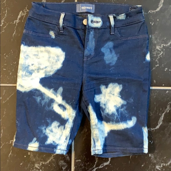 Bleached shorts - Picture 1 of 4